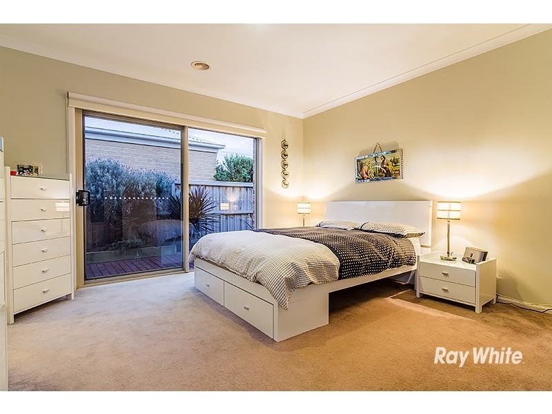 7 Lisa Avenue, Pakenham VIC 3810