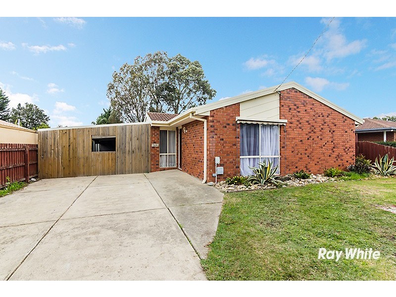 24 Elcan Avenue, Cranbourne West VIC 3977