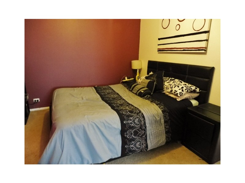 24 Elcan Avenue, Cranbourne West VIC 3977