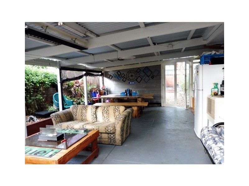 24 Elcan Avenue, Cranbourne West VIC 3977