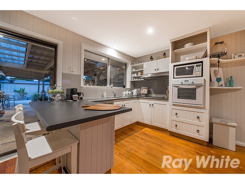 32 Cranbourne Drive, Cranbourne VIC 3977