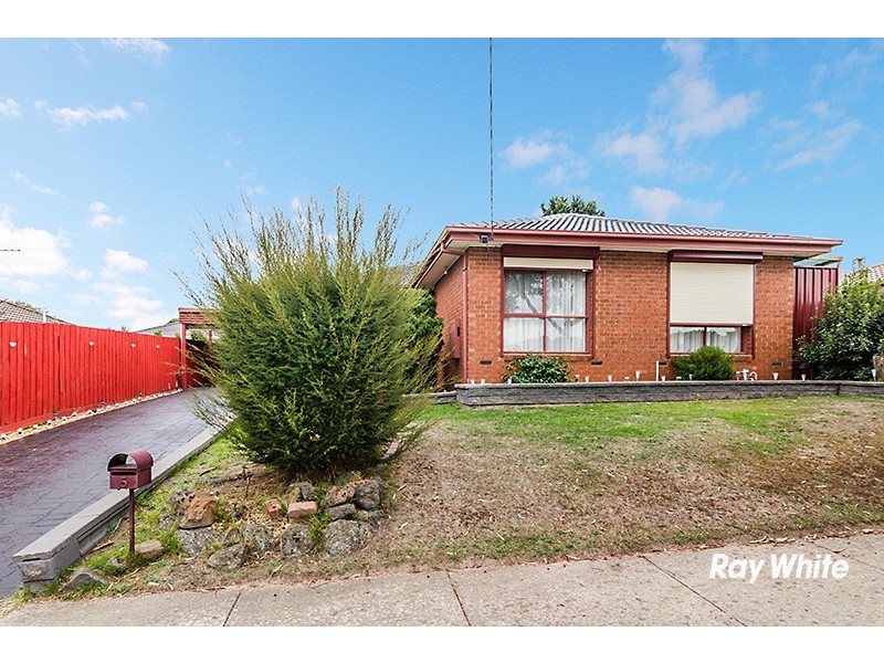 5 Lewisham Close, Hampton Park VIC 3976