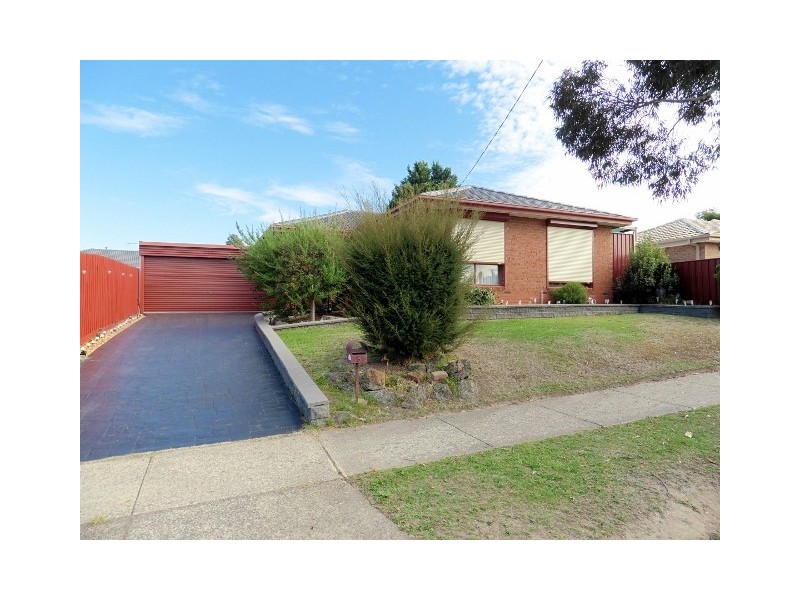 5 Lewisham Close, Hampton Park VIC 3976