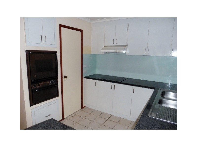 5 Lewisham Close, Hampton Park VIC 3976