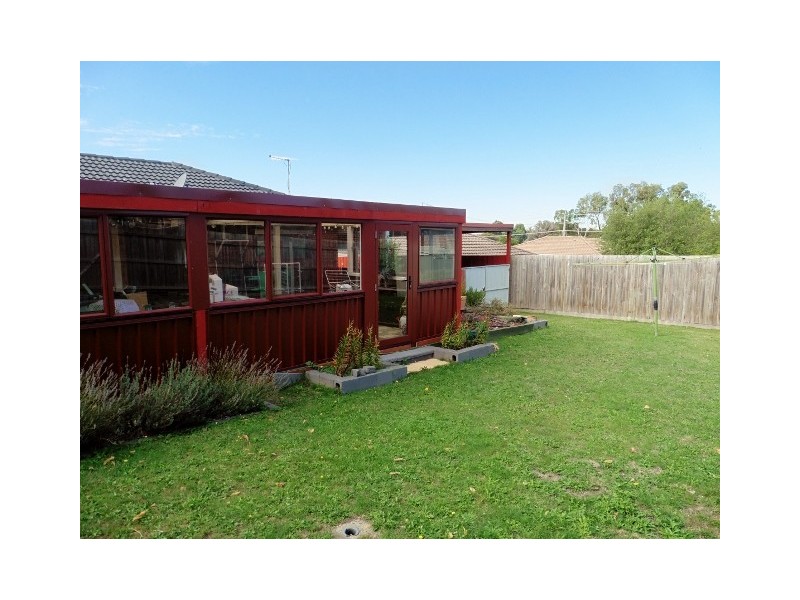 5 Lewisham Close, Hampton Park VIC 3976