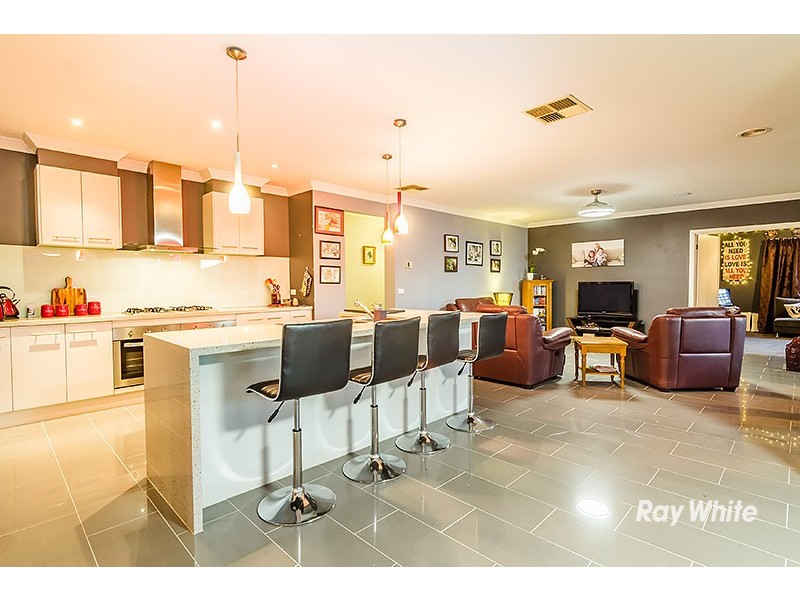 19 Colendy Close, Lyndhurst VIC 3975