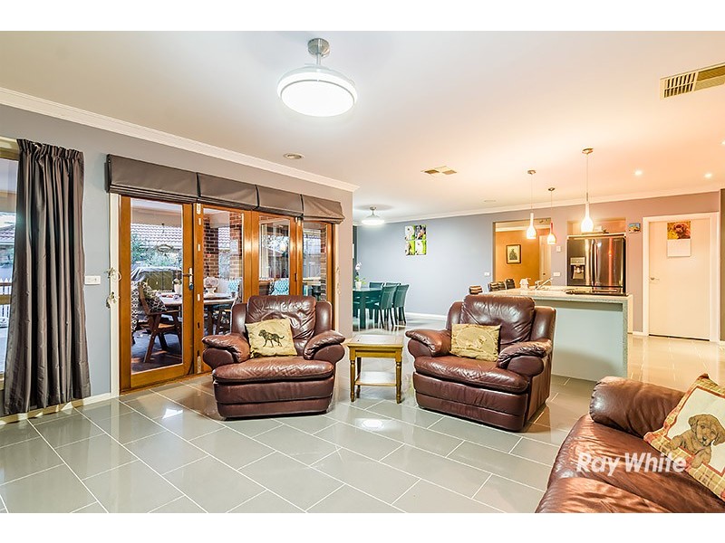 19 Colendy Close, Lyndhurst VIC 3975