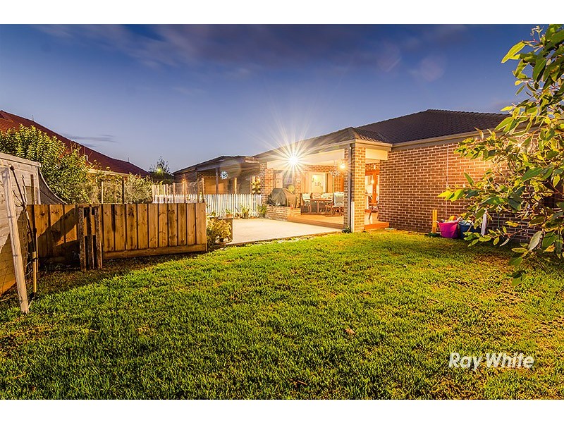 19 Colendy Close, Lyndhurst VIC 3975