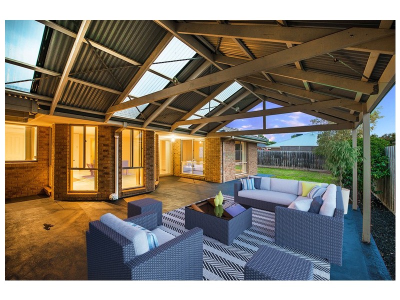 6 Portrush Terrace, Cranbourne VIC 3977