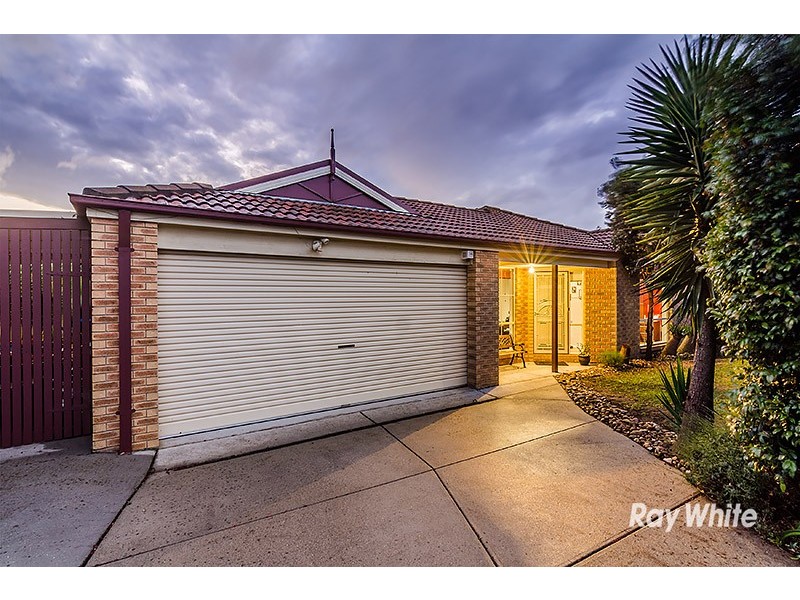 3 Raisell Road, Cranbourne West VIC 3977