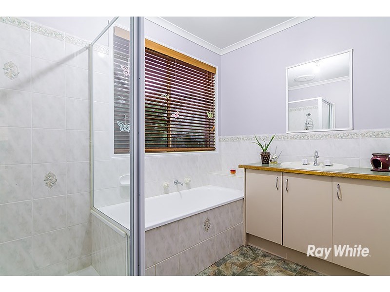 3 Raisell Road, Cranbourne West VIC 3977