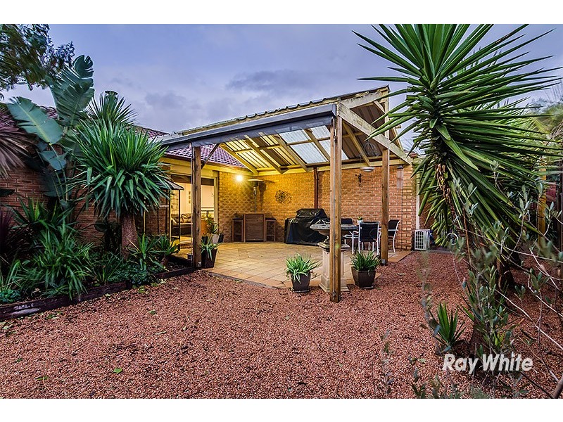 3 Raisell Road, Cranbourne West VIC 3977