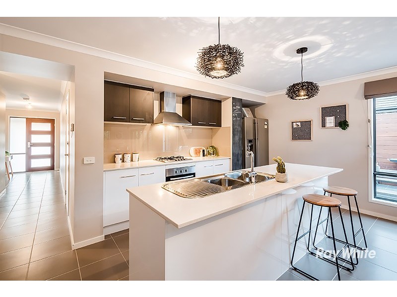 11 Mimica Avenue, Lyndhurst VIC 3975