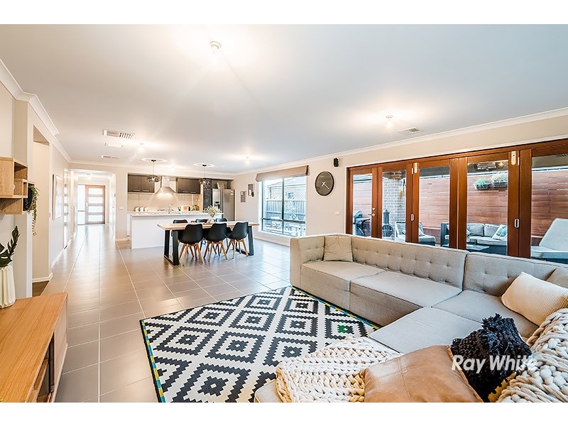 11 Mimica Avenue, Lyndhurst VIC 3975