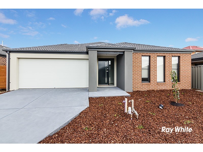 55 Stark Circuit, Cranbourne East VIC 3977