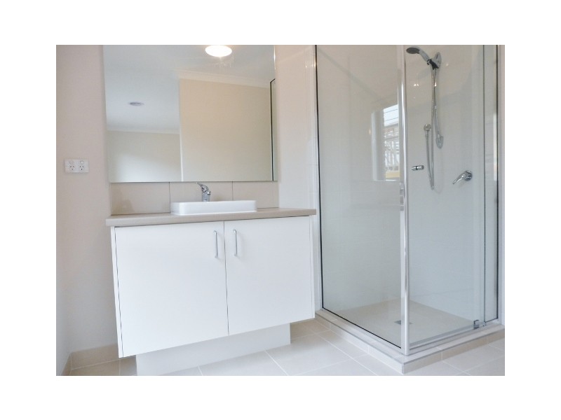 55 Stark Circuit, Cranbourne East VIC 3977