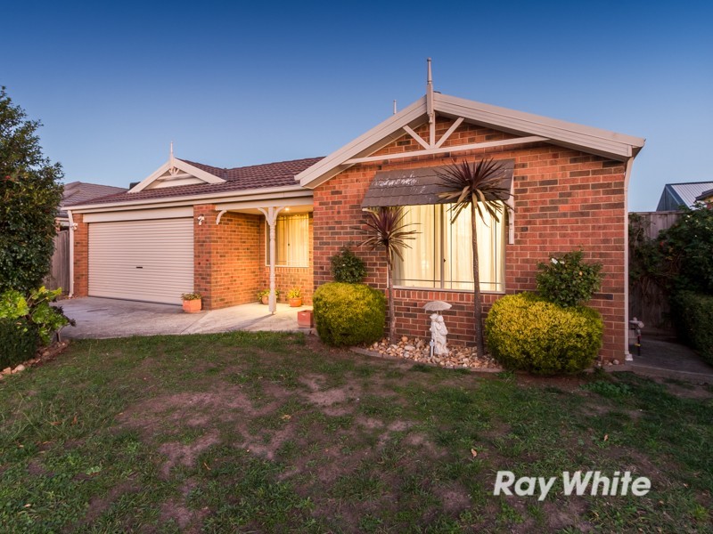7 Forest Oak Court, Cranbourne VIC 3977
