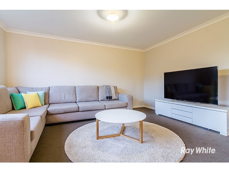 60 Gregson Grove, Lyndhurst VIC 3975