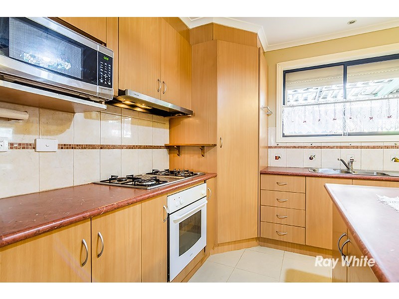 31 Bellbrae Crescent, Cranbourne West VIC 3977