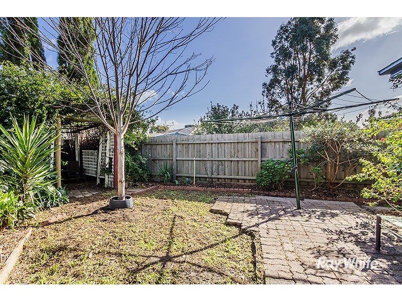 31 Bellbrae Crescent, Cranbourne West VIC 3977