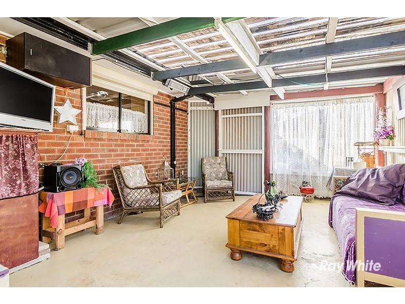 31 Bellbrae Crescent, Cranbourne West VIC 3977