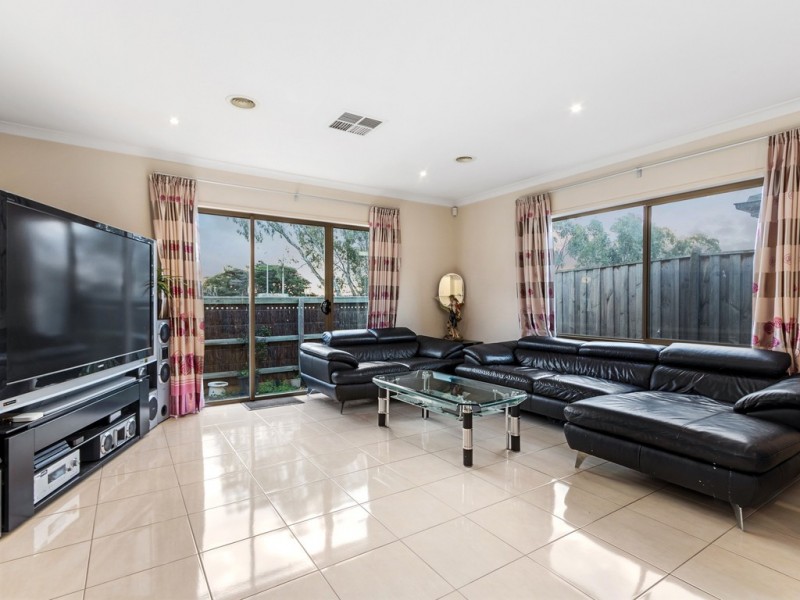 10 Livida Circuit, Lyndhurst VIC 3975