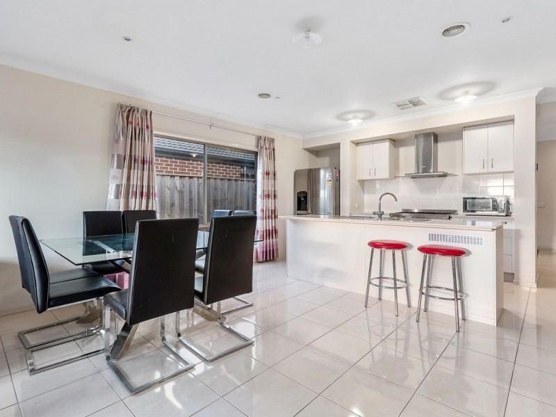 10 Livida Circuit, Lyndhurst VIC 3975