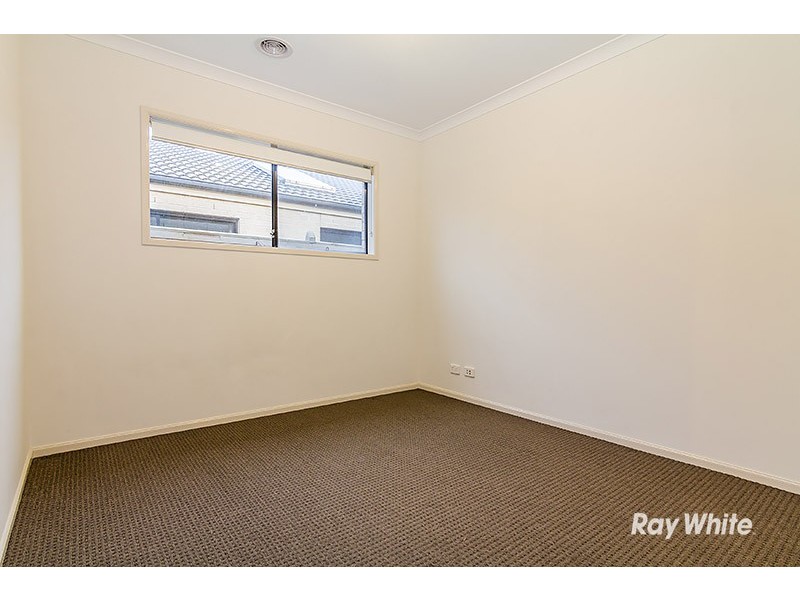 26 Goulburn Street, Cranbourne East VIC 3977