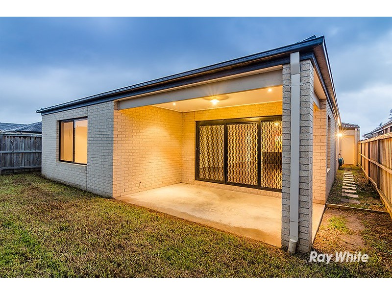 26 Goulburn Street, Cranbourne East VIC 3977