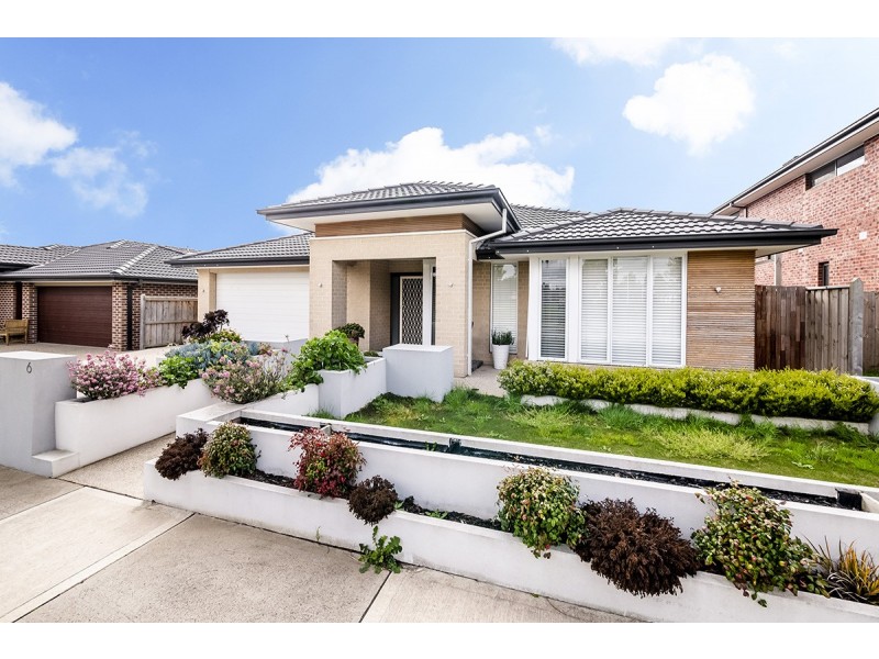 6 Scarlet Ash Drive, Cranbourne West VIC 3977
