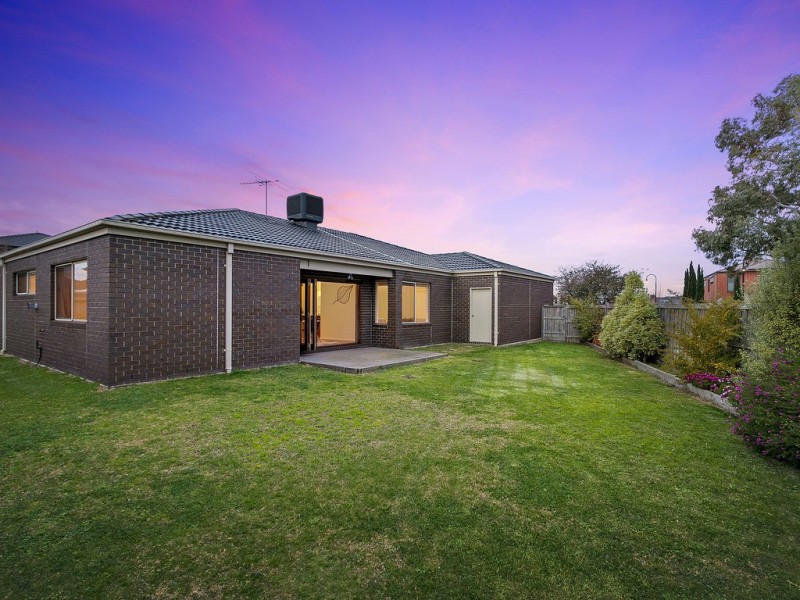 67 Melington Drive, Lyndhurst VIC 3975