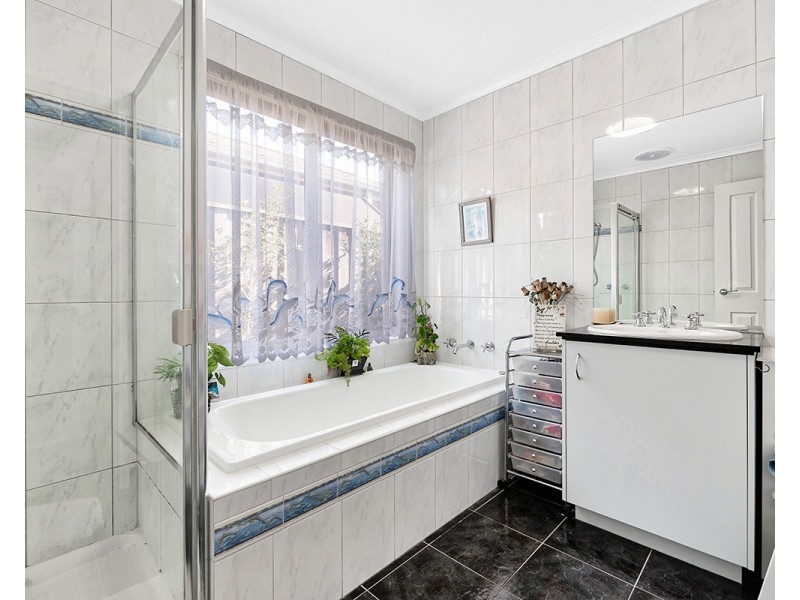 9 Red Oak Terrace, Lyndhurst VIC 3975