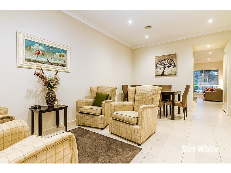 25 Manuscript Drive, Endeavour Hills VIC 3802