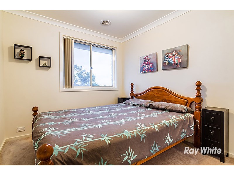 25 Manuscript Drive, Endeavour Hills VIC 3802