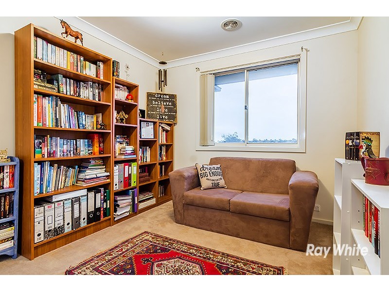 25 Manuscript Drive, Endeavour Hills VIC 3802