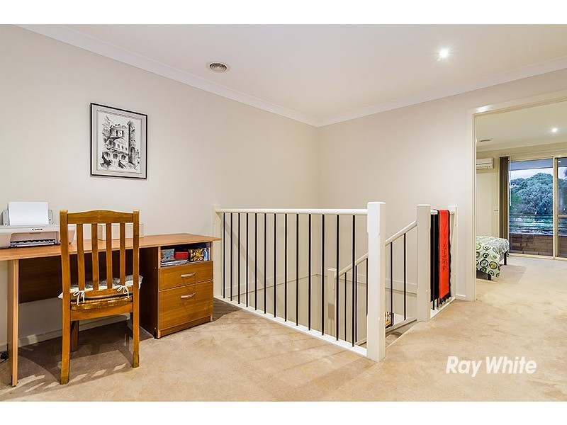 25 Manuscript Drive, Endeavour Hills VIC 3802