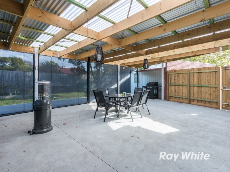 5 Oxley Court, Cranbourne North VIC 3977