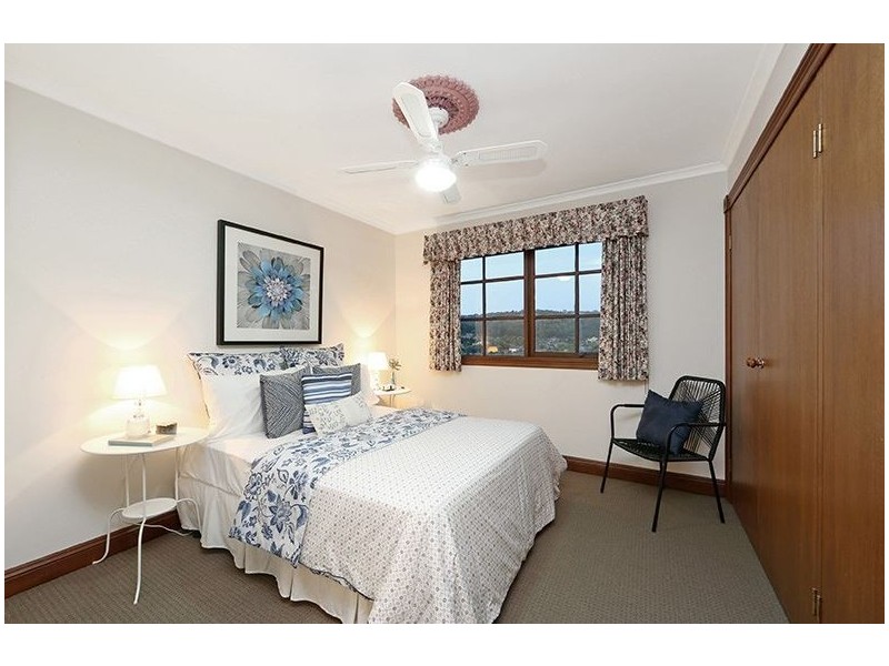 76 Churchill Park Drive, Lysterfield South VIC 3156