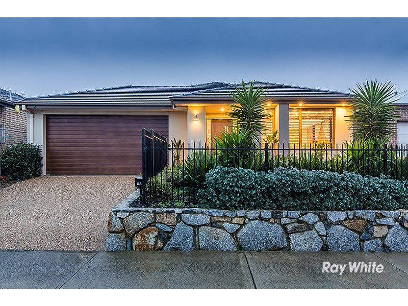 88 Bradford Drive, Cranbourne East VIC 3977