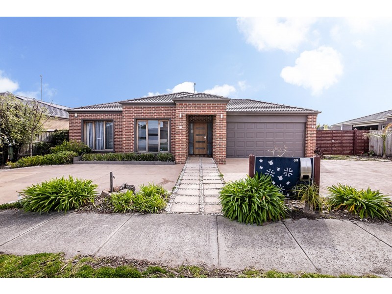 69 Melington Drive, Lyndhurst VIC 3975