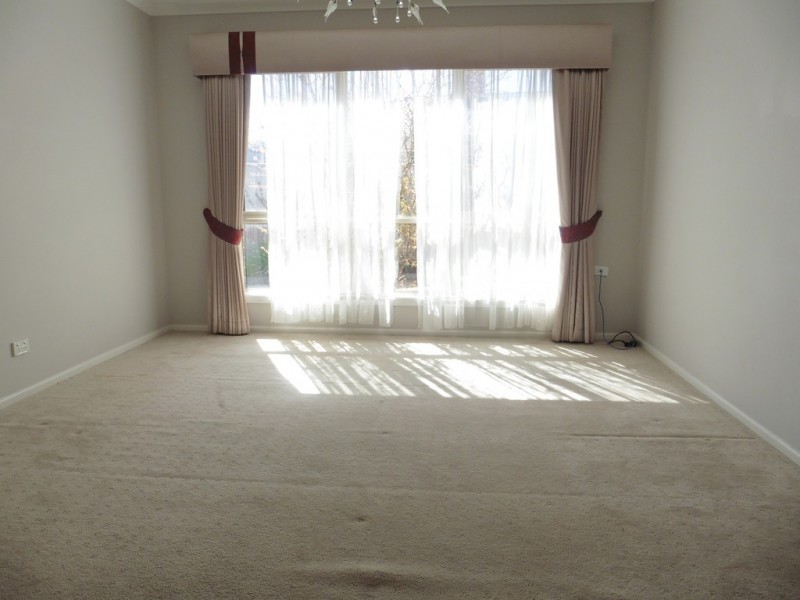 69 Melington Drive, Lyndhurst VIC 3975