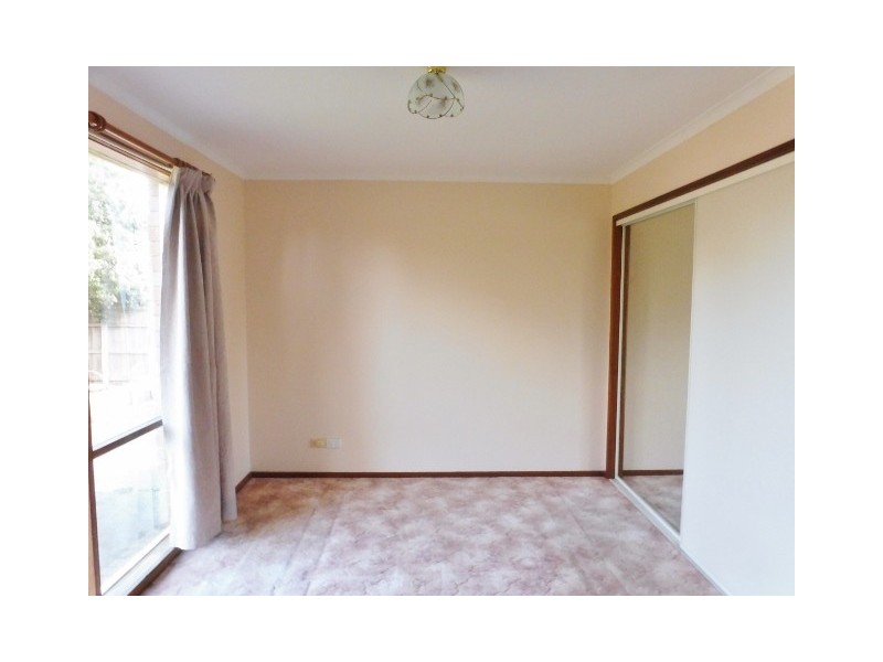22 Marnie Drive, Cranbourne West VIC 3977