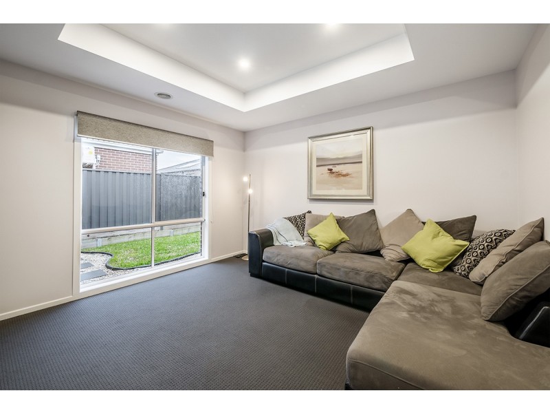 20 Eros Crescent, Cranbourne West VIC 3977