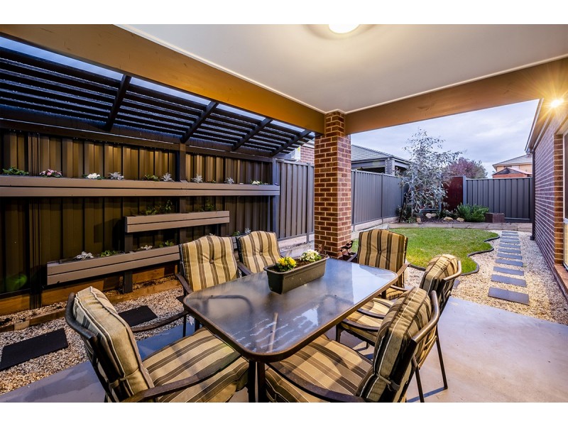 20 Eros Crescent, Cranbourne West VIC 3977