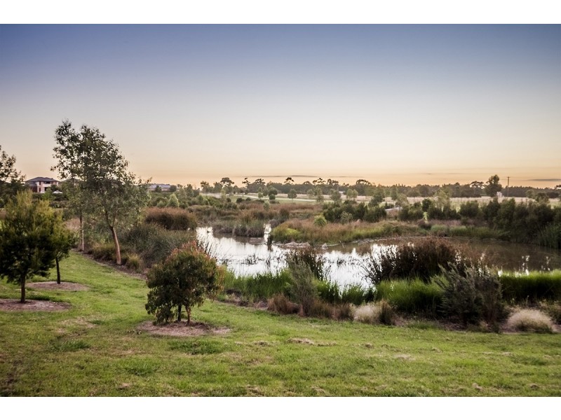 20 Eros Crescent, Cranbourne West VIC 3977