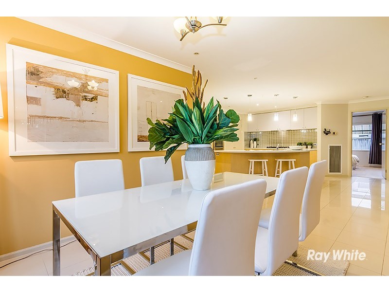 12 O’Dowd Place, Lynbrook VIC 3975