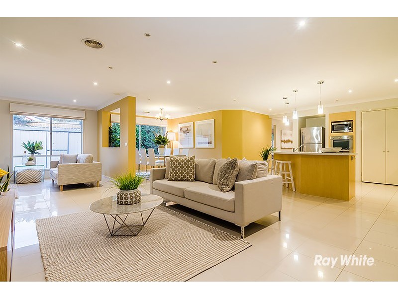 12 O’Dowd Place, Lynbrook VIC 3975