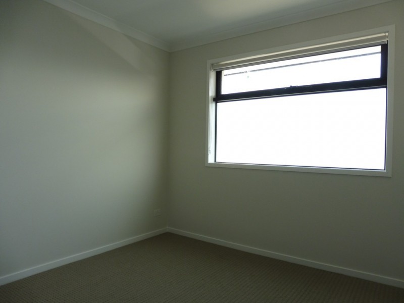 26 Fenix Way, Clyde North VIC 3978
