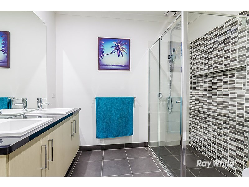 54 Goulburn Street, Cranbourne East VIC 3977