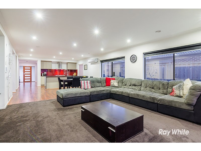 54 Goulburn Street, Cranbourne East VIC 3977